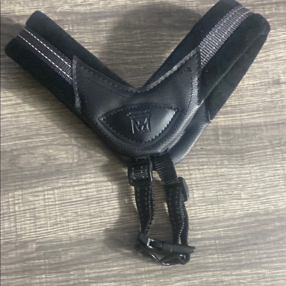 Avalanche Black Dog Harness with Adjustable Straps